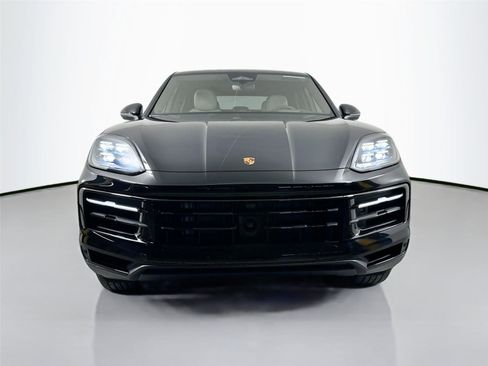 Used 2026 Porsche Cayenne Coupe AWD/4WD image 10