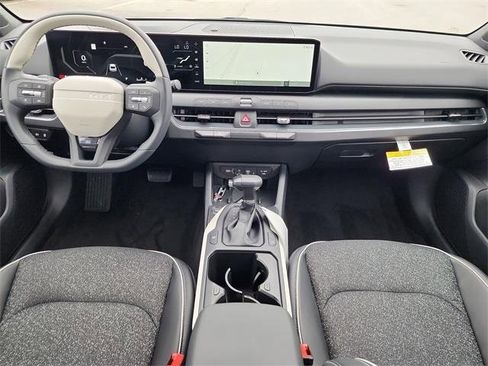 New 2025 Kia K4 GT-Line w/ GT-Line Sunroof Package image 18