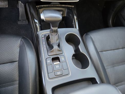 Certified 2020 Kia Sorento EX image 23