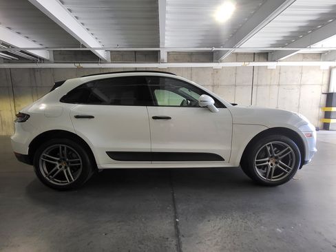 Certified 2019 Porsche Macan S AWD/4WD image 11