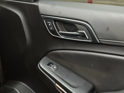 Used 2019 Chevrolet Suburban LT AWD/4WD image 42