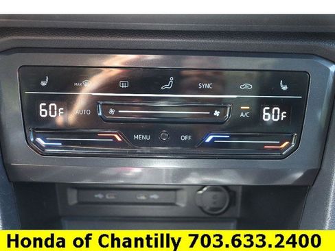 Used 2022 Volkswagen Tiguan SE image 11