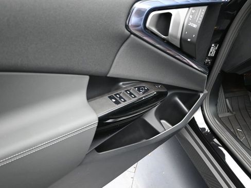 New 2026 BMW X3 xDrive30 w/ Premium Package image 11