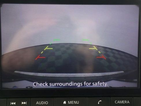 Used 2023 Nissan Rogue SV w/ SV Premium B Package image 17