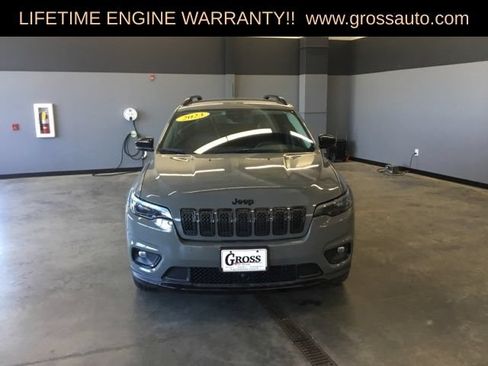 Used 2023 Jeep Cherokee Altitude Lux AWD/4WD image 3