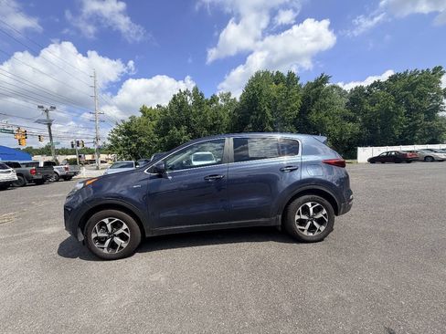 Used 2022 Kia Sportage LX AWD/4WD image 25