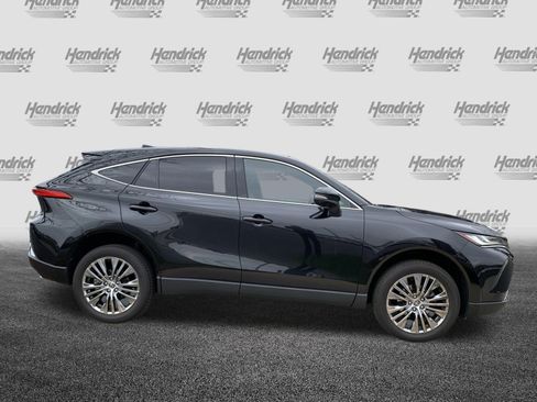 Used 2024 Toyota Venza Limited image 11
