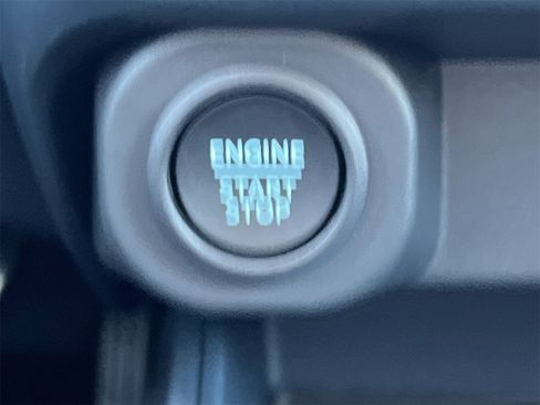 New 2025 Ford Maverick XLT w/ XLT Luxury Package image 5