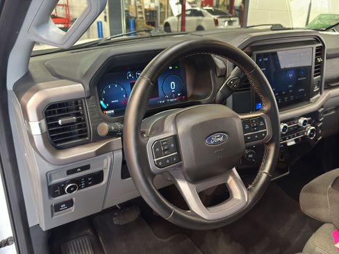 Used 2025 Ford F150 XLT w/ Equipment Group 301A Standard AWD/4WD image 18