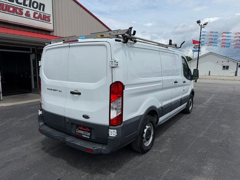 Used 2017 Ford Transit 150 130 Low Roof RWD image 4