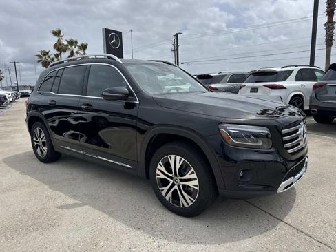 Used 2026 Mercedes-Benz GLB 250 image 3