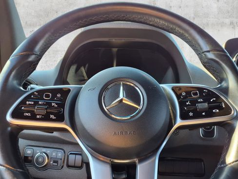 Used 2022 Mercedes-Benz Sprinter 2500 image 25
