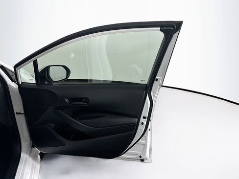 Used 2024 Toyota Corolla LE image 30