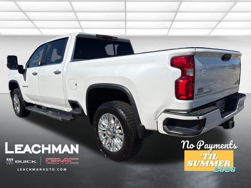 Used 2022 Chevrolet Silverado 2500 High Country w/ Z71 Off-Road Package image 7