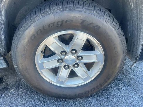 Used 2007 GMC Yukon XL SLT w/ SLT Preferred Equipment Group image 8