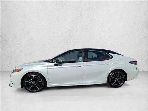 Certified 2020 Toyota Camry XSE FWD image 9