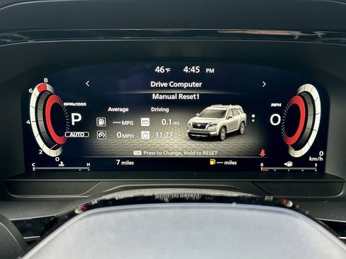 New 2026 Nissan Pathfinder Platinum image 25