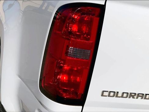 Used 2016 Chevrolet Colorado Z71 image 28