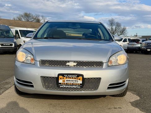 Used 2013 Chevrolet Impala LT w/ LT Sunroof Package image 2