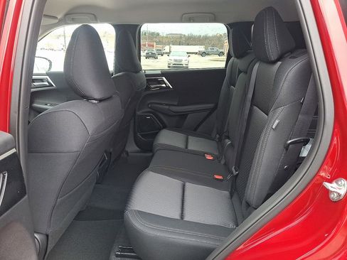 New 2026 Mitsubishi Outlander ES image 5