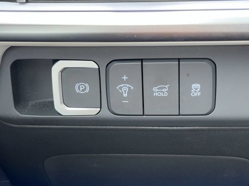 Used 2024 Hyundai Santa Fe SEL FWD image 31