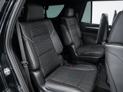 Used 2025 Cadillac Escalade V w/ LPO, ONYX Package AWD/4WD image 28