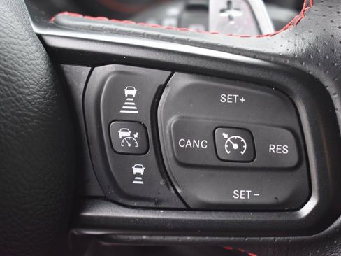 Used 2024 Jeep Wrangler Unlimited Rubicon 392 image 33