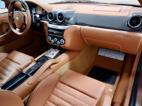 Used 2007 Ferrari 599 GTB Fiorano RWD image 15