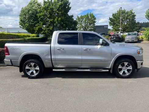 Used 2019 RAM 1500 Laramie AWD/4WD image 8