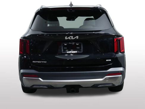 Certified 2025 Kia Sorento SX Prestige image 9