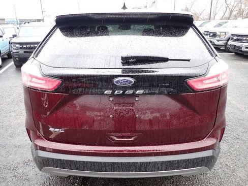Used 2024 Ford Edge SEL image 5