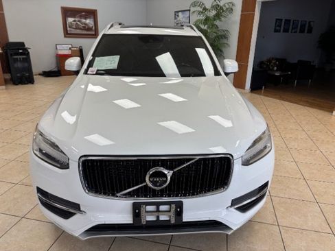 Used 2017 Volvo XC90 T6 Momentum w/ Vision Package AWD/4WD image 2