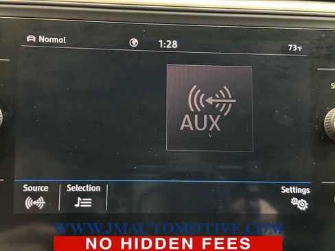 Used 2020 Volkswagen Atlas Cross Sport SE w/ Panoramic Sunroof Package AWD/4WD image 24