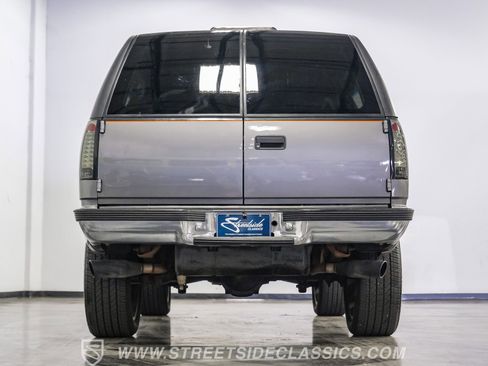 Used 1995 Chevrolet Tahoe 4WD 2-Door image 29