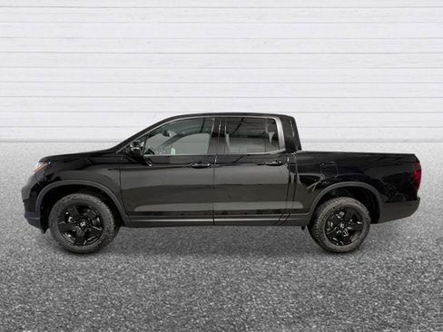New 2026 Honda Ridgeline Black Edition image 2