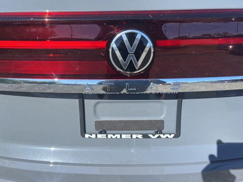 New 2026 Volkswagen Atlas Cross Sport SEL Premium R-Line image 9