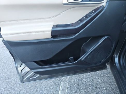 Certified 2020 Ford Explorer XLT w/ Equipment Group 202A image 16