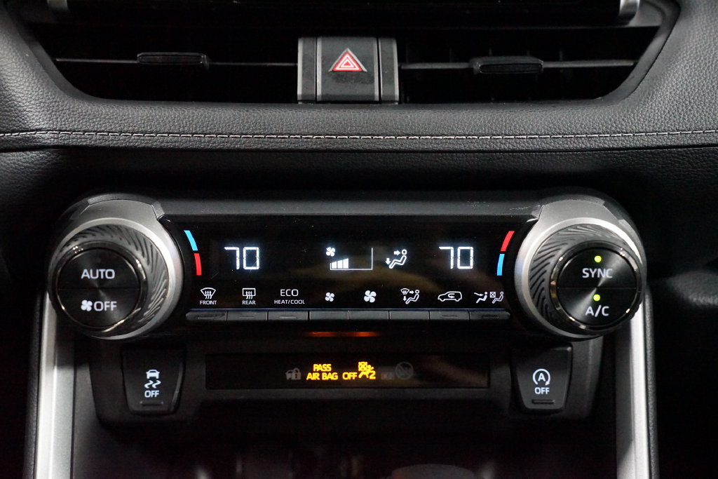 Certified 2025 Toyota RAV4 XLE FWD image 20