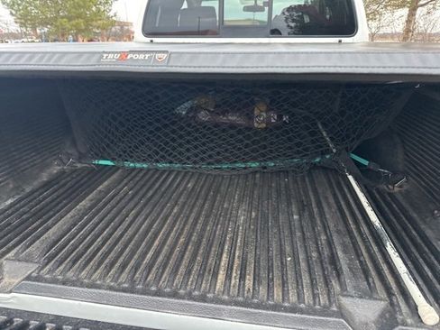 Used 2019 Nissan Frontier SV image 9