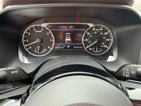Used 2023 Nissan Rogue SV AWD/4WD image 30