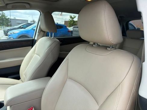 Used 2016 Subaru Outback 2.5i Limited AWD/4WD image 14