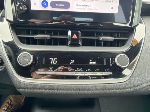 Used 2024 Toyota Corolla SE image 24