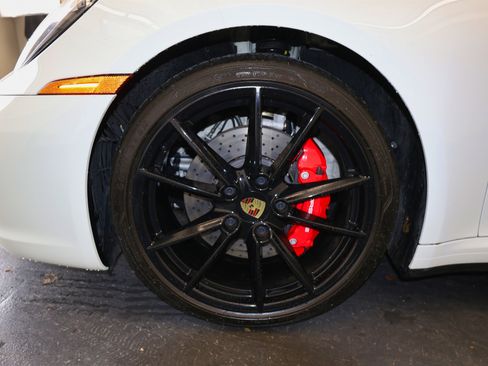 Used 2020 Porsche 911 Carrera 4S image 55