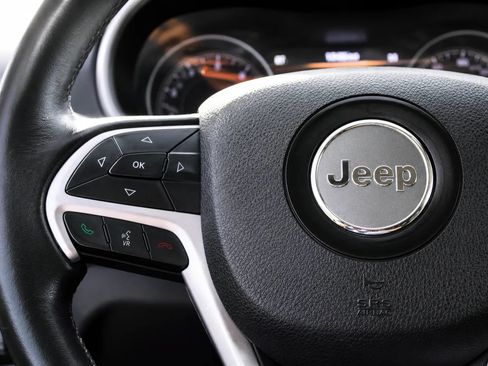 Used 2016 Jeep Cherokee Limited AWD/4WD image 13
