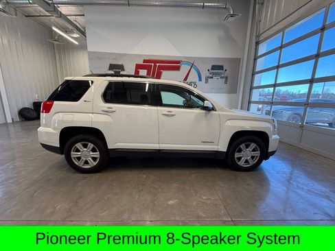 Used 2016 GMC Terrain SLE w/ Convenience Package image 2