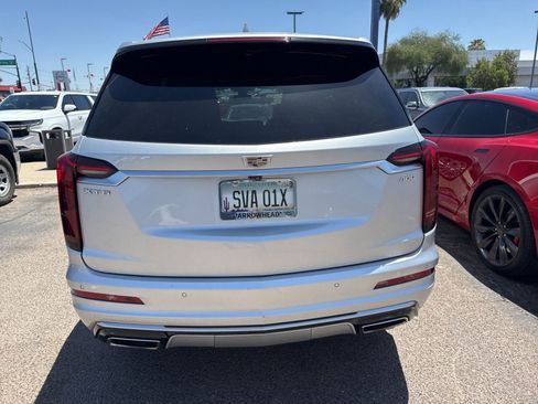 Used 2020 Cadillac XT6 Premium Luxury FWD image 8