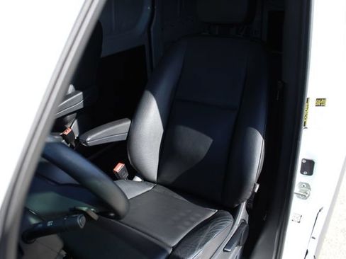 Used 2023 Mercedes-Benz Sprinter 2500 image 23