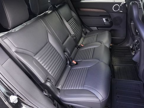 New 2026 Land Rover Discovery S AWD/4WD image 27
