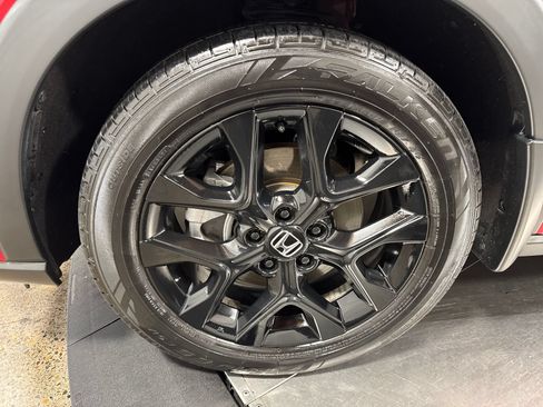 Certified 2023 Honda HR-V Sport image 2
