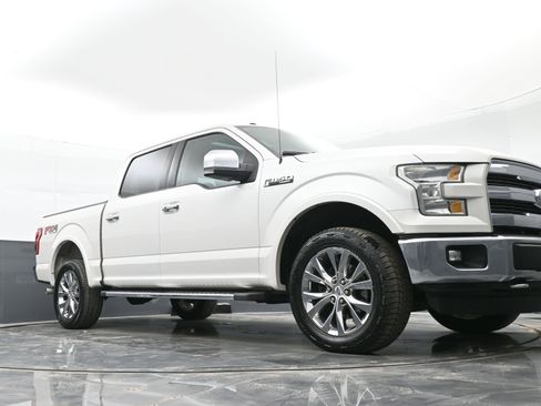 Used 2016 Ford F150 Lariat image 38